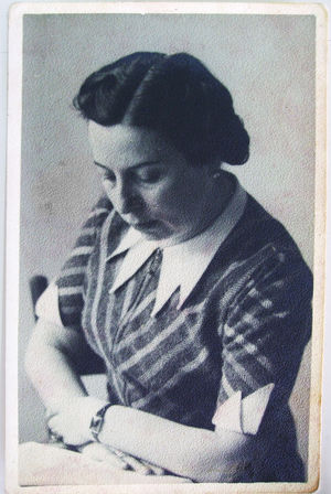 Undated portrait of Gisi Fleischmann