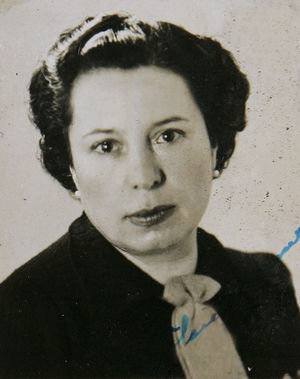 Undated portrait of Gisi Fleischmann